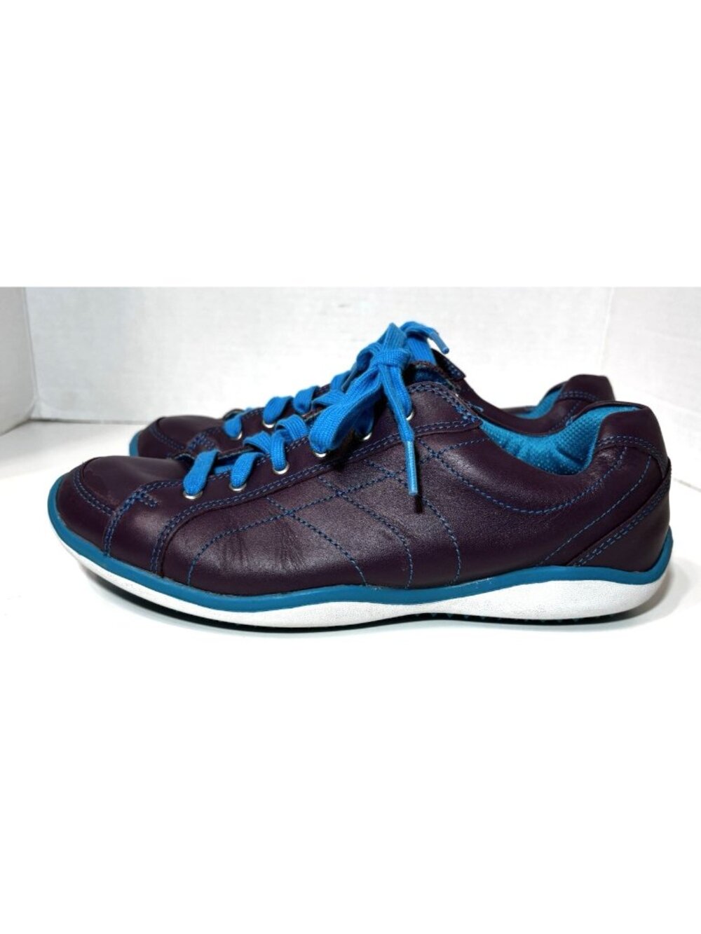 FootJoy LoPro Spikeless Womens Golf Shoes Purple and Teal size 8.5 - Picture 2 of 7